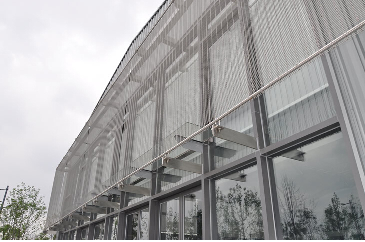 304不銹鋼在裝飾行業(yè)的應(yīng)用 304不銹鋼在裝飾行業(yè)的應(yīng)用