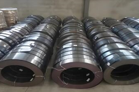 不銹鋼帶選擇,帶磁與不帶磁的比較!