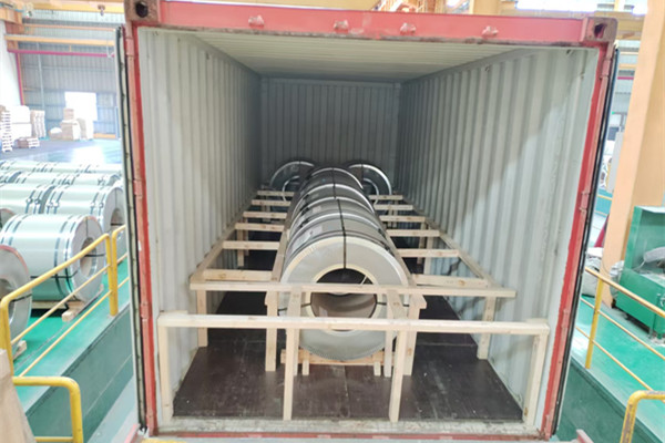 高品質(zhì)430不銹鋼帶啟運埃及，助力高端廚具制造 圖1