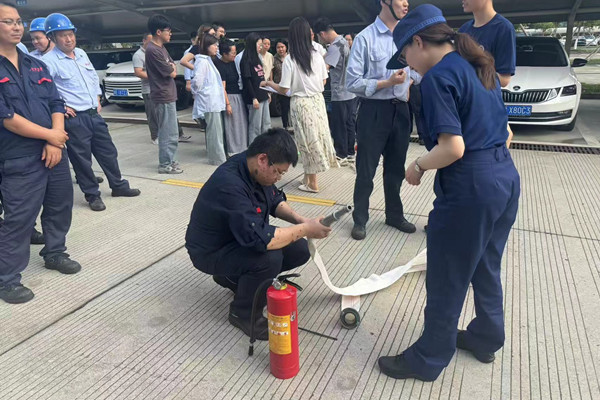 筑牢安全防線！奇億金屬開展全員安全消防實戰培訓 圖3