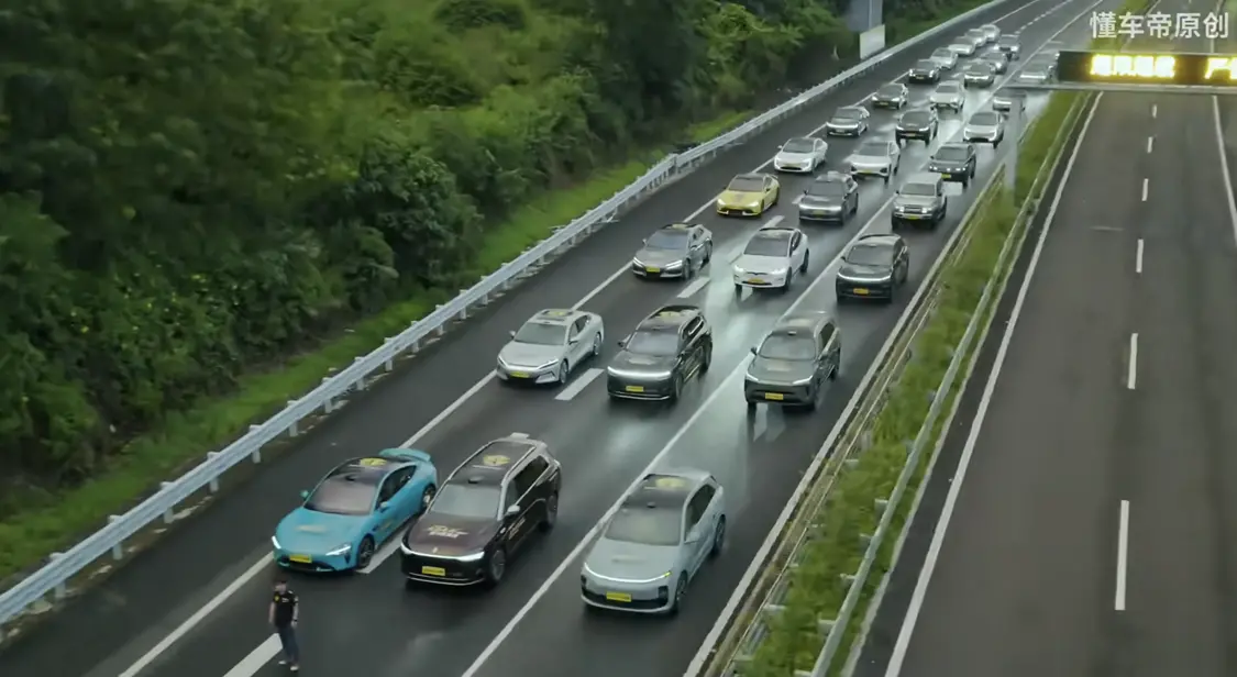 智能駕駛最大的障礙,不是懂車帝 懂車帝在一條臨時封閉的15公里高速上,復刻了9個真實的事故場景 | 圖片來源:懂車帝