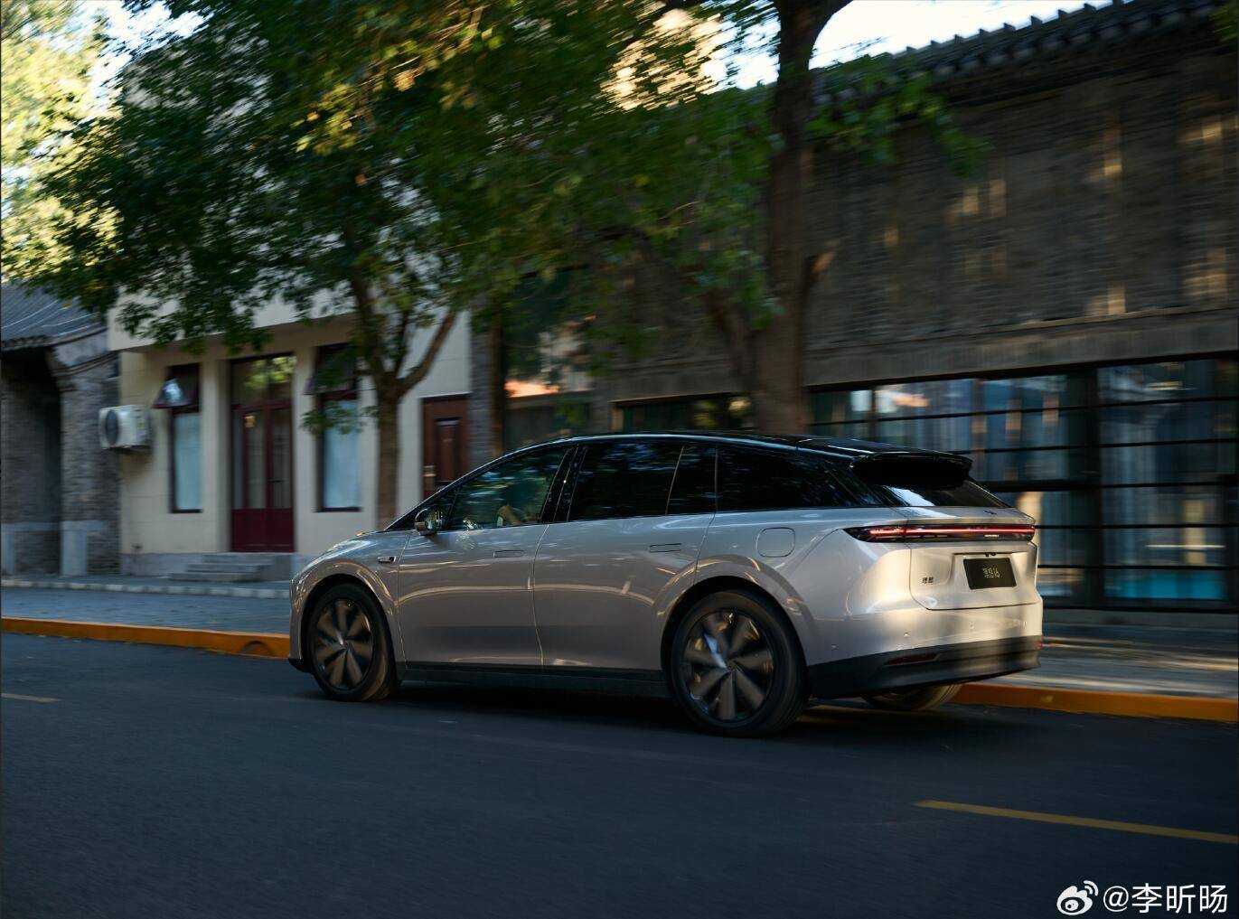 國產大廠越來越瘋狂 四款重磅SUV新車來襲 寶駿華境S領銜