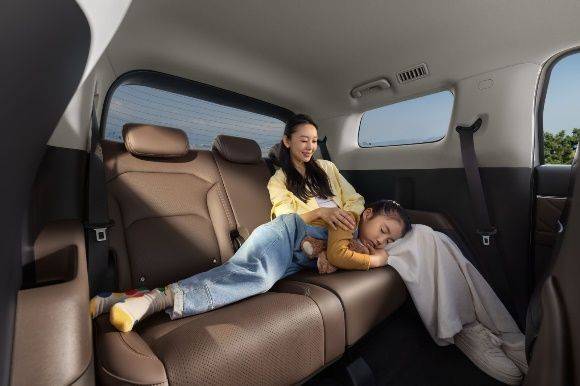 人口結構變局中,星光730如何守住“國民車”基本盤?