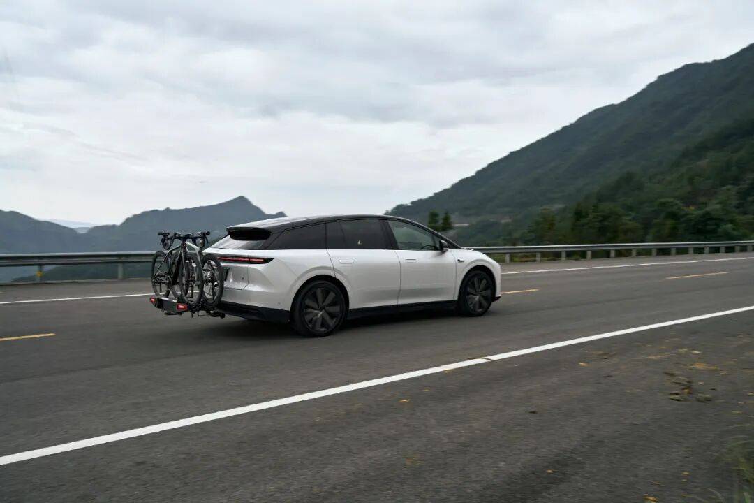 理想汽車在純電市場的野心從未掩蓋,但又總是出現意外