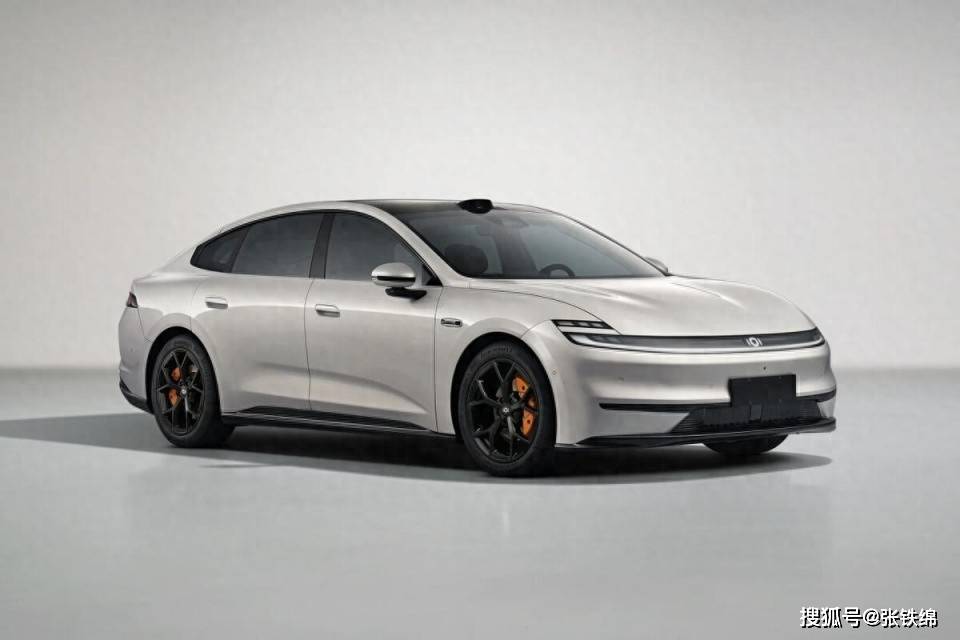 適合家用的純電中大型車,長安啟源A06和日產N7誰才是理想之選?
