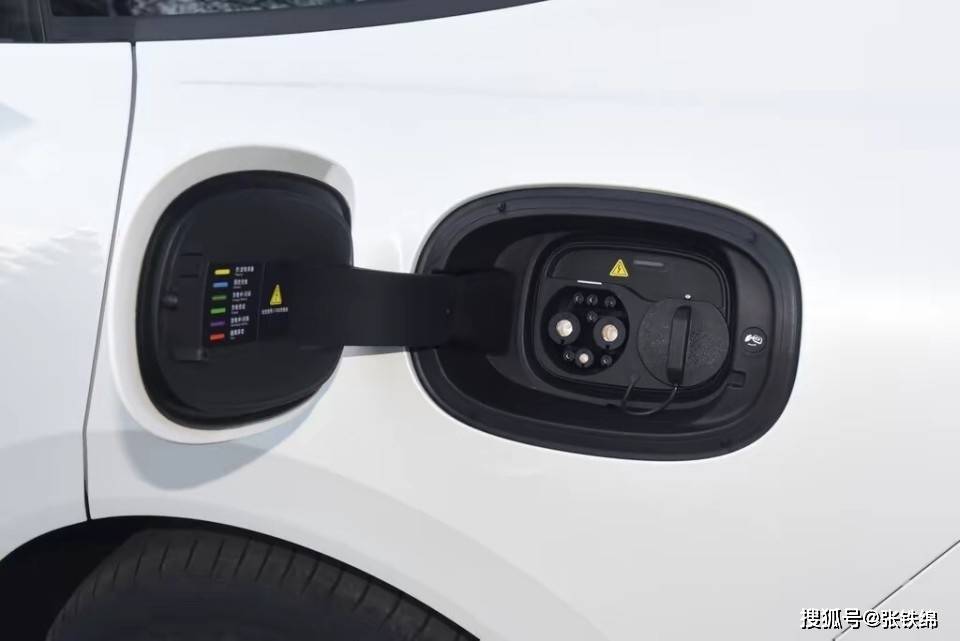 適合家用的純電中大型車,長安啟源A06和日產N7誰才是理想之選?
