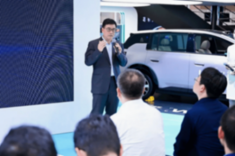 文遠知行最新智駕方案打通多芯片平臺，獲近30個車型定點，推動高階智駕普及