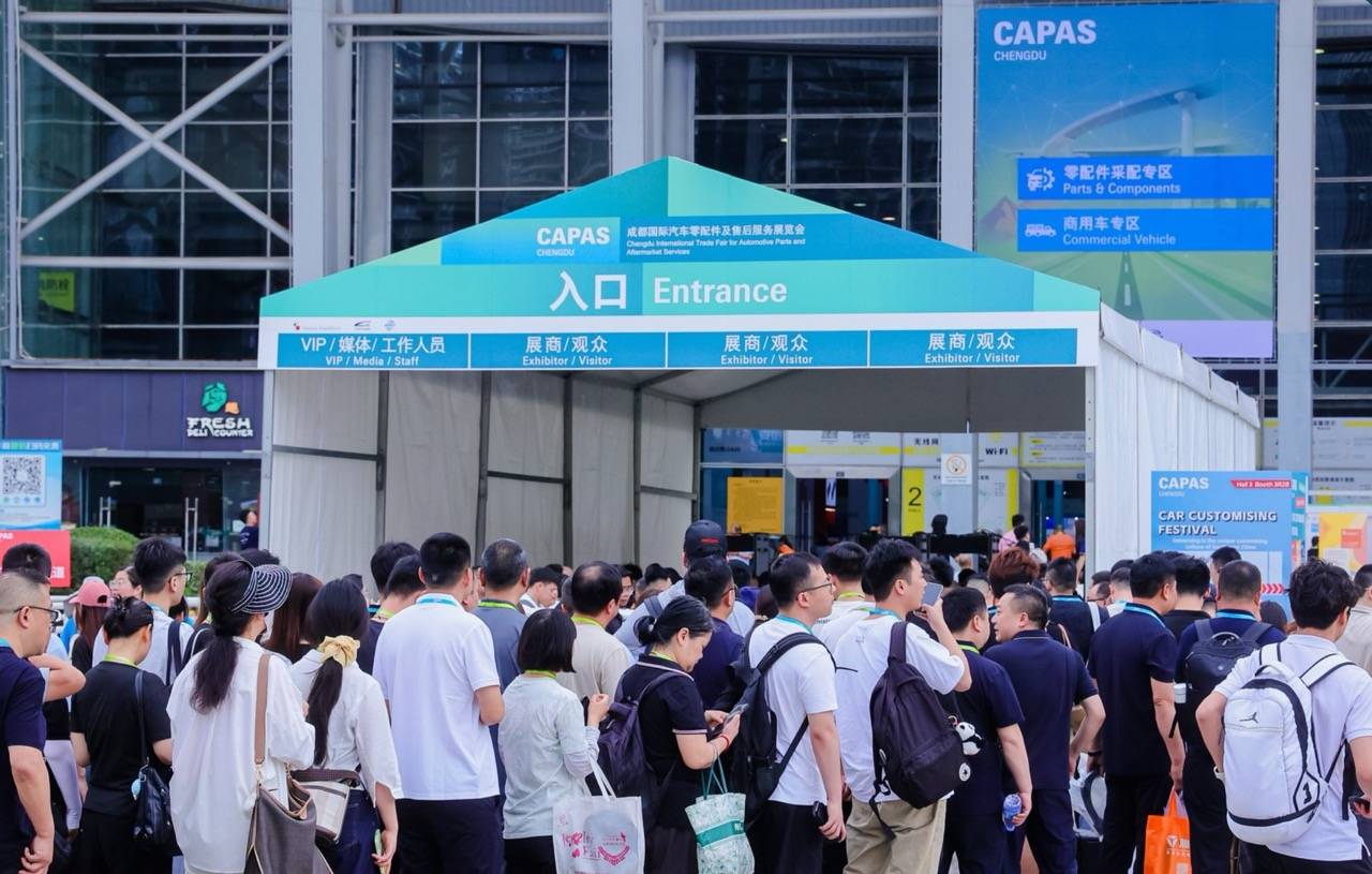 商用車電動化領銜,新能源與智能網聯展示規模大幅提升,智能駕駛、三電、氫燃料等前沿技術集中呈現